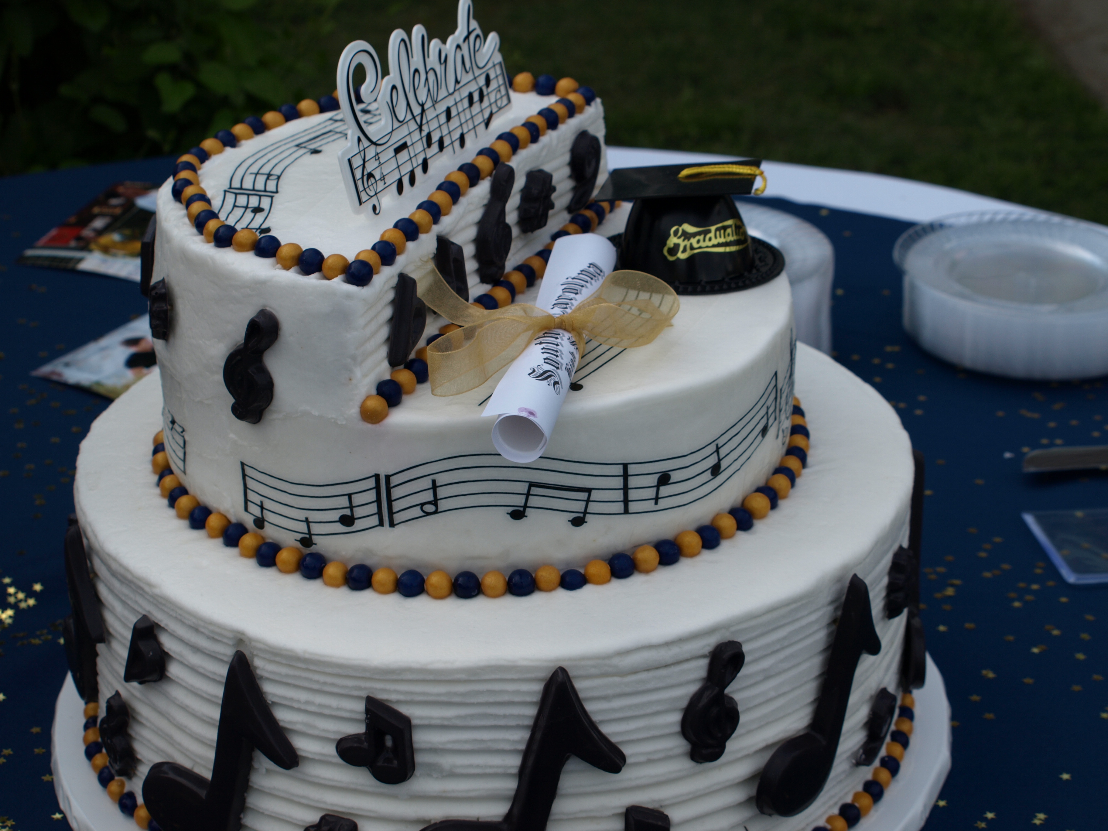 "Music" themed Graduation Cake | Moms Two Cents
